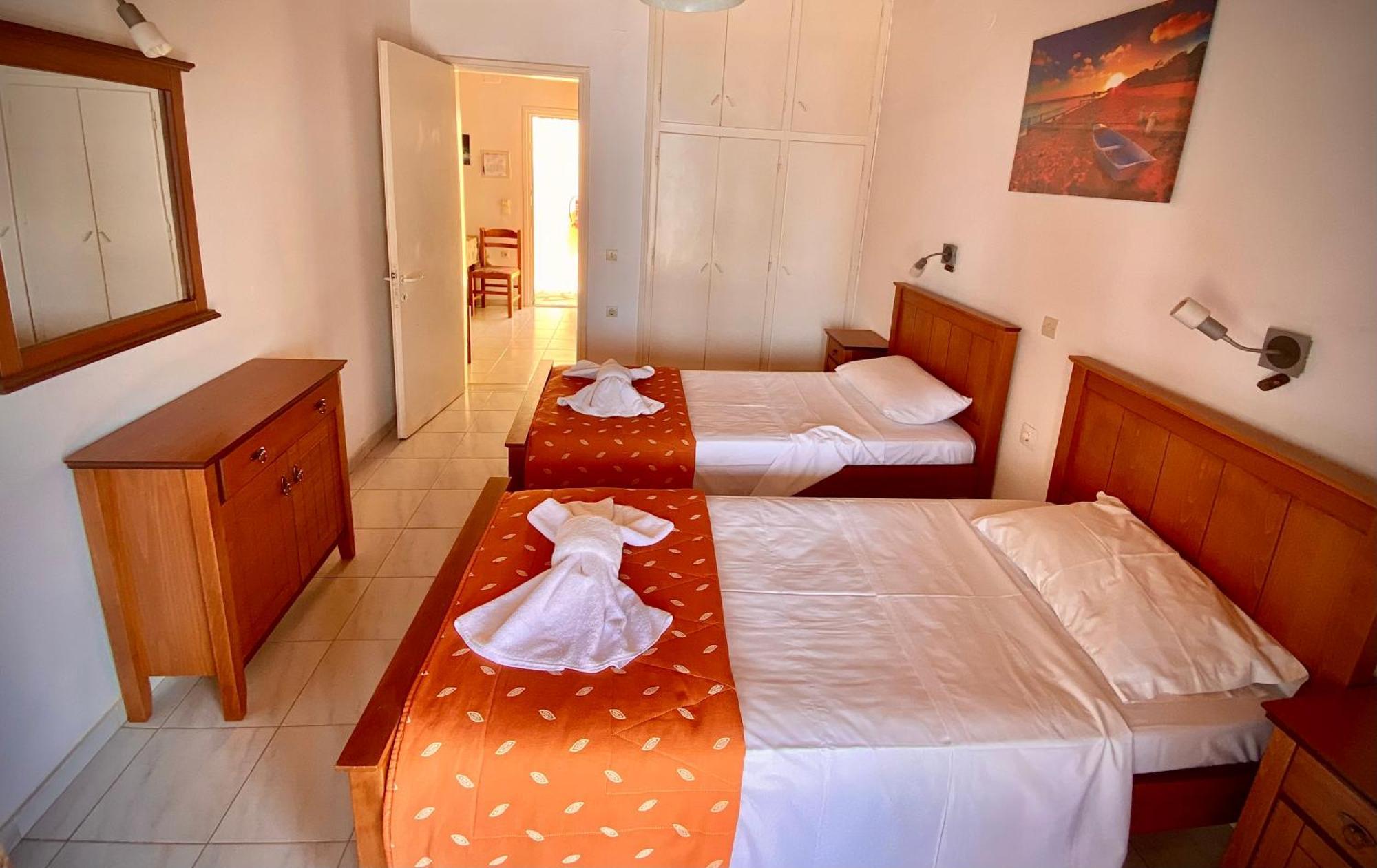Stella'S Apartments Agios Gordios  Ngoại thất bức ảnh
