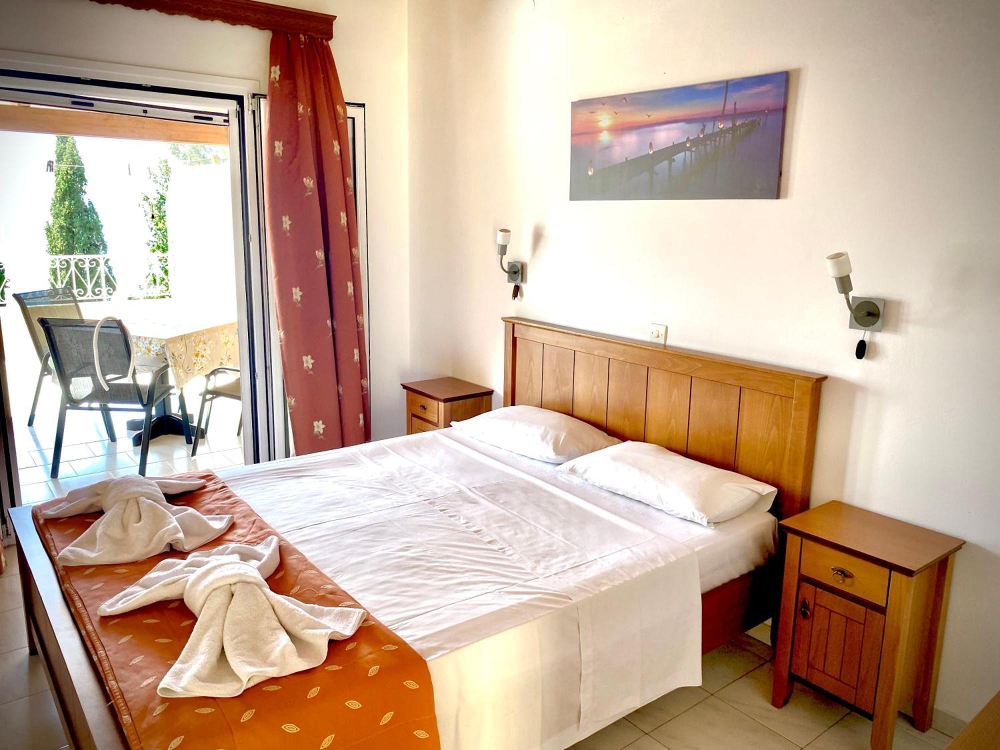 Stella'S Apartments Agios Gordios  Ngoại thất bức ảnh
