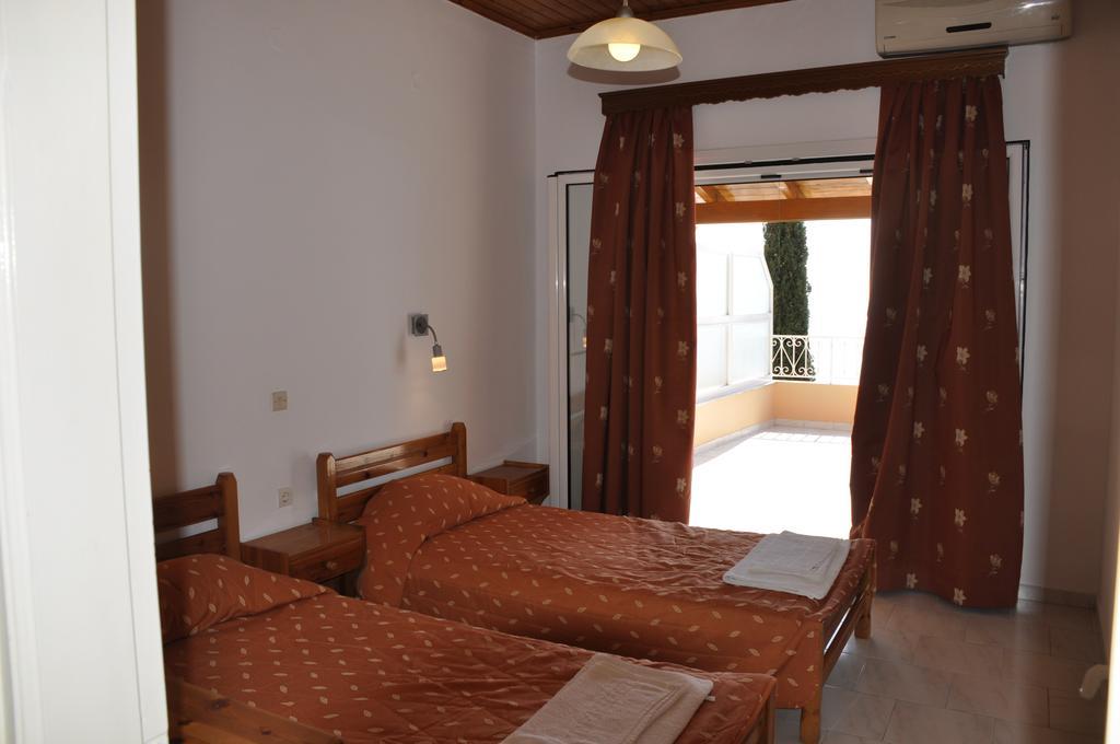 Stella'S Apartments Agios Gordios  Ngoại thất bức ảnh
