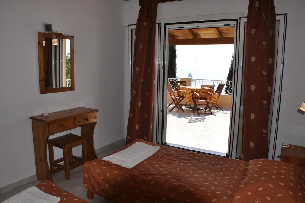 Stella'S Apartments Agios Gordios  Ngoại thất bức ảnh